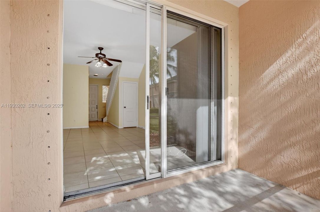 For Sale: $349,000 (2 beds, 2 baths, 1448 Square Feet)