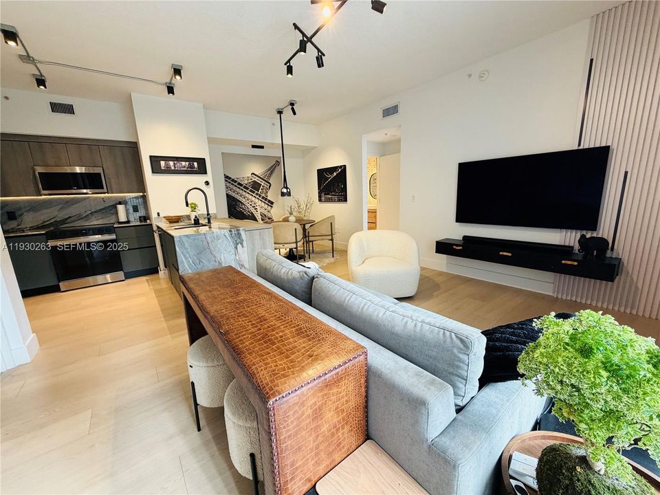 En Renta: $2,300 (1 camas, 1 baños, 650 Pies cuadrados)