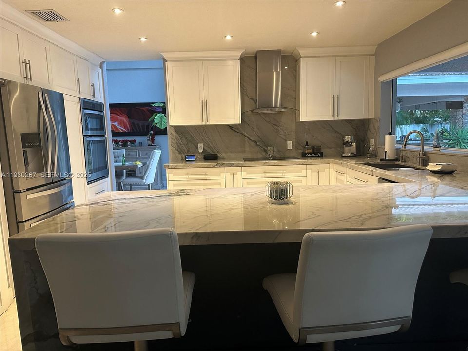 For Sale: $1,400,000 (5 beds, 3 baths, 3378 Square Feet)