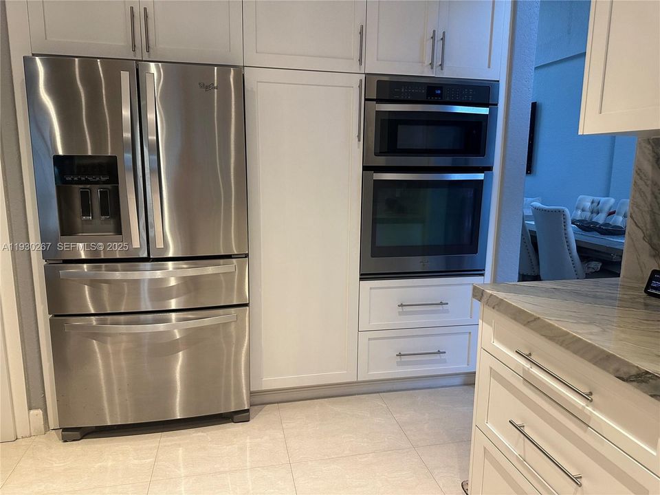 For Sale: $1,400,000 (5 beds, 3 baths, 3378 Square Feet)