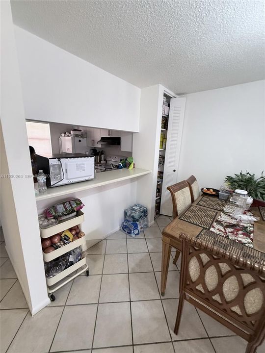 For Sale: $180,000 (2 beds, 2 baths, 800 Square Feet)