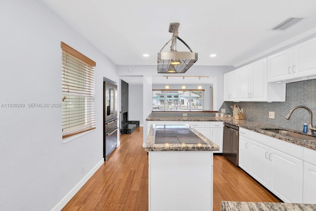 En Venta: $1,699,000 (3 camas, 2 baños, 1628 Pies cuadrados)