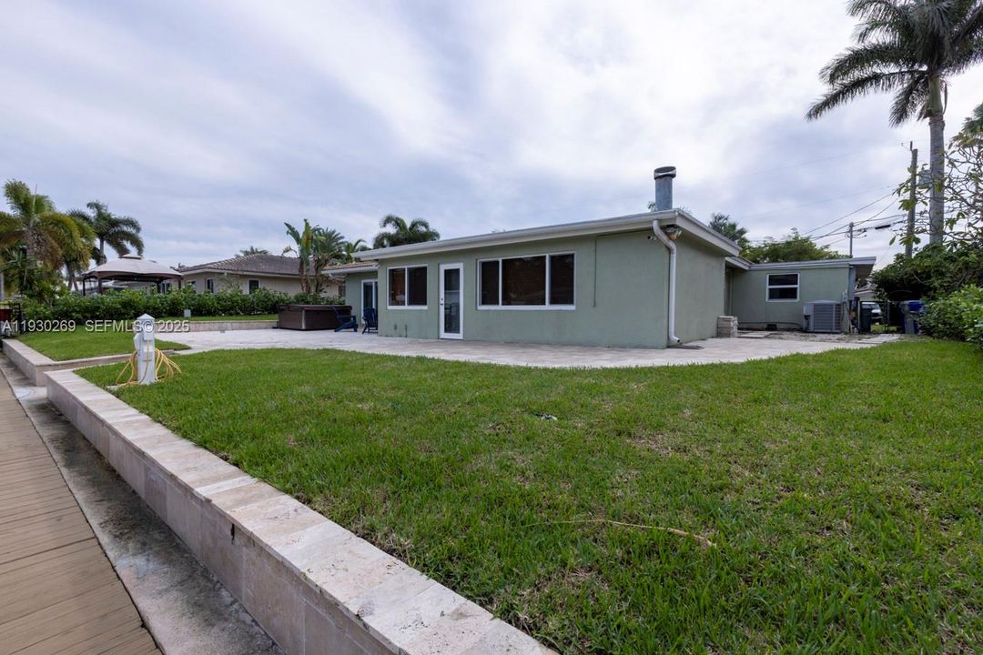 En Venta: $1,699,000 (3 camas, 2 baños, 1628 Pies cuadrados)