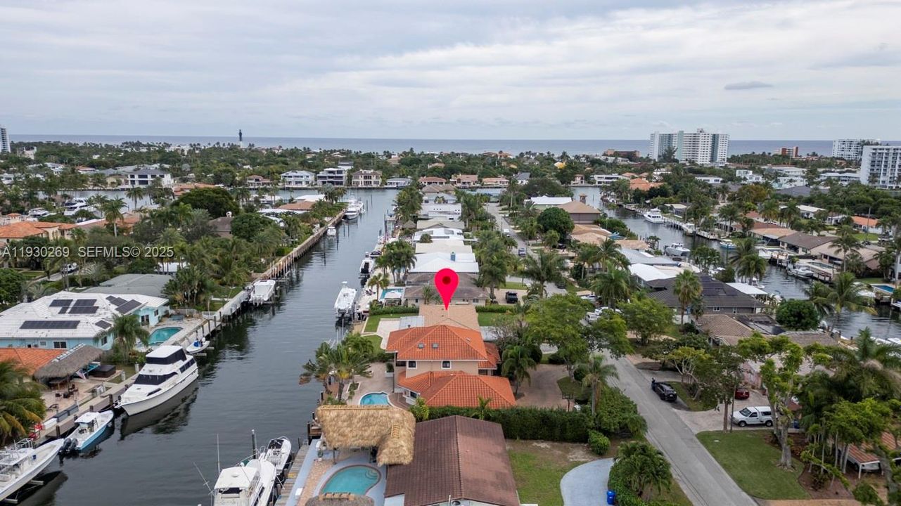 En Venta: $1,699,000 (3 camas, 2 baños, 1628 Pies cuadrados)