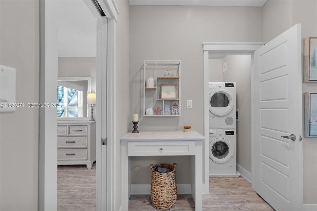 На продажу: $499,000 (2 спален, 1 ванн, 0 Квадратных фут)