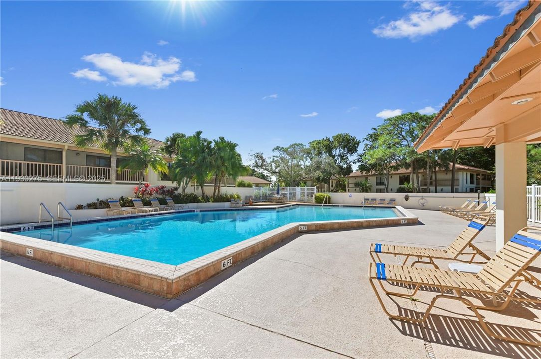 出租: $2,750 (2 贝兹, 2 浴室, 1366 平方英尺)