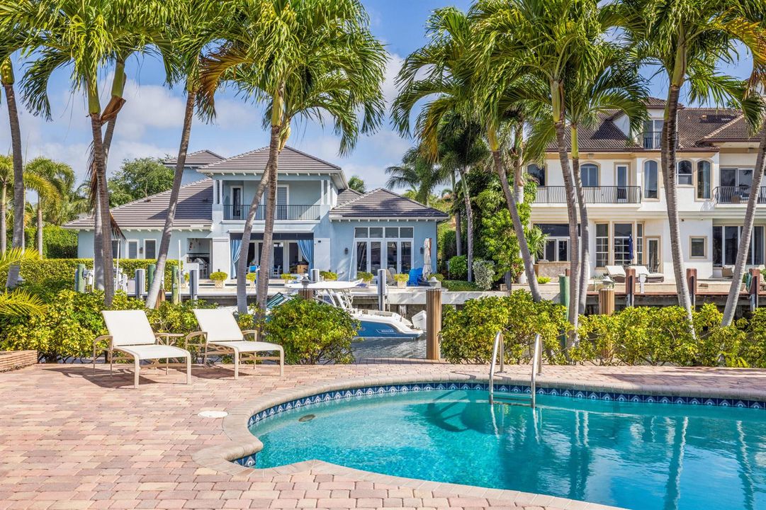 Amazing Homes Across Canal
