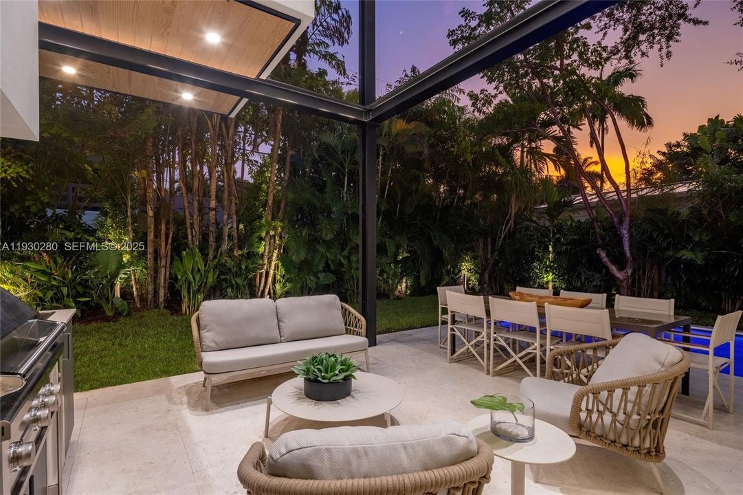 For Rent: $35,000 (5 beds, 5 baths, 4197 Square Feet)