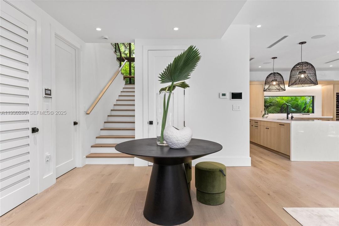 For Rent: $35,000 (5 beds, 5 baths, 4197 Square Feet)