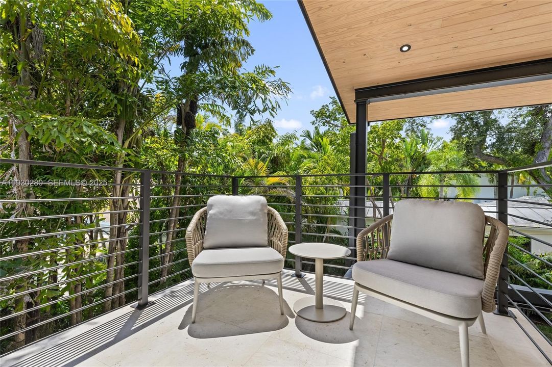 For Rent: $35,000 (5 beds, 5 baths, 4197 Square Feet)