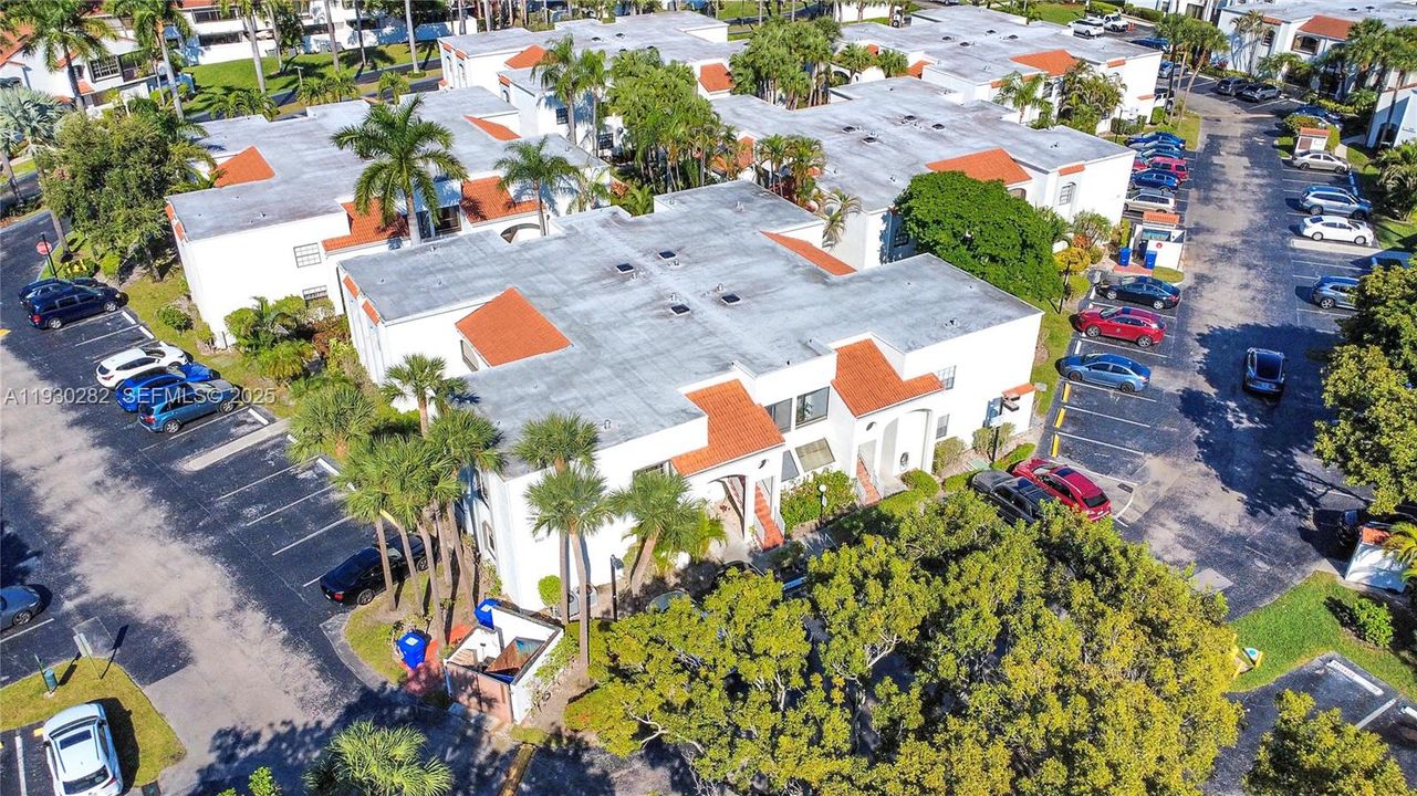 For Sale: $310,000 (3 beds, 2 baths, 1143 Square Feet)