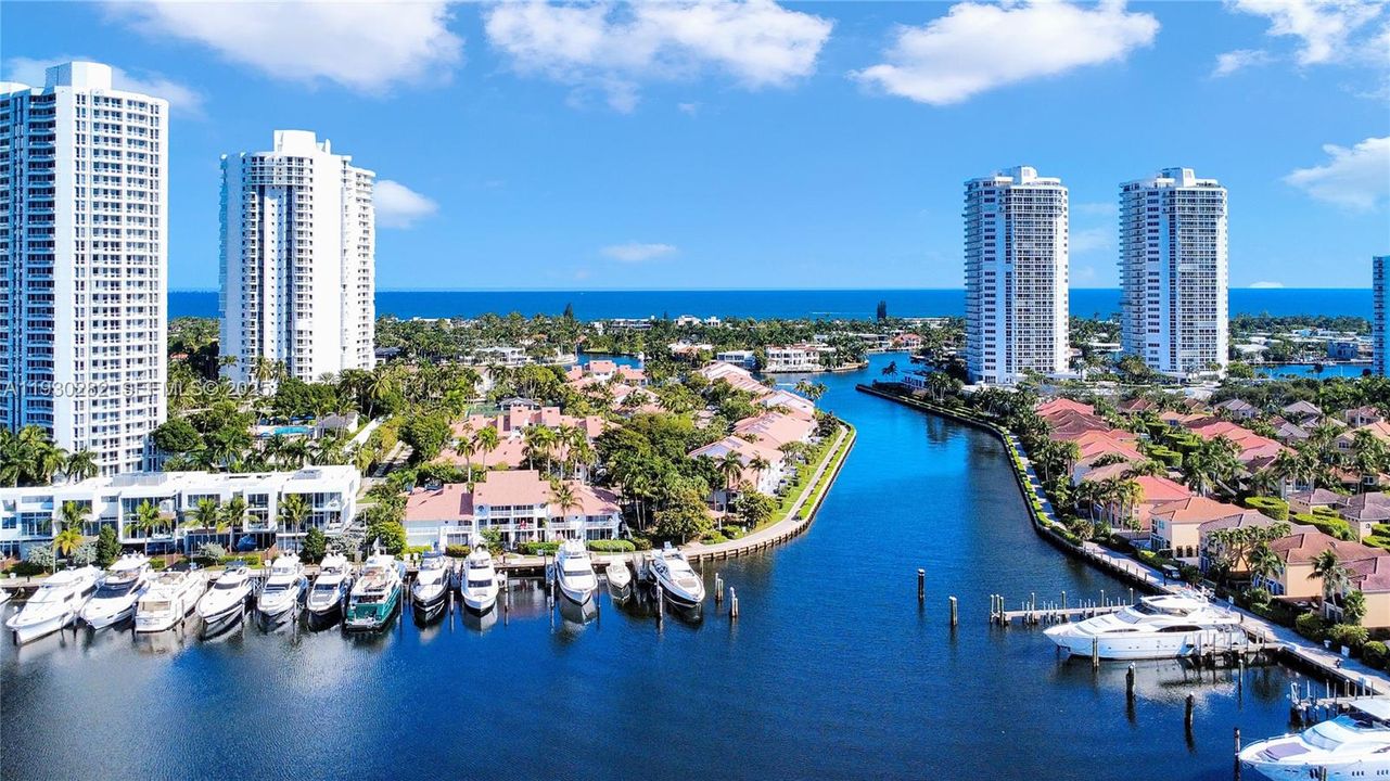 For Sale: $310,000 (3 beds, 2 baths, 1143 Square Feet)