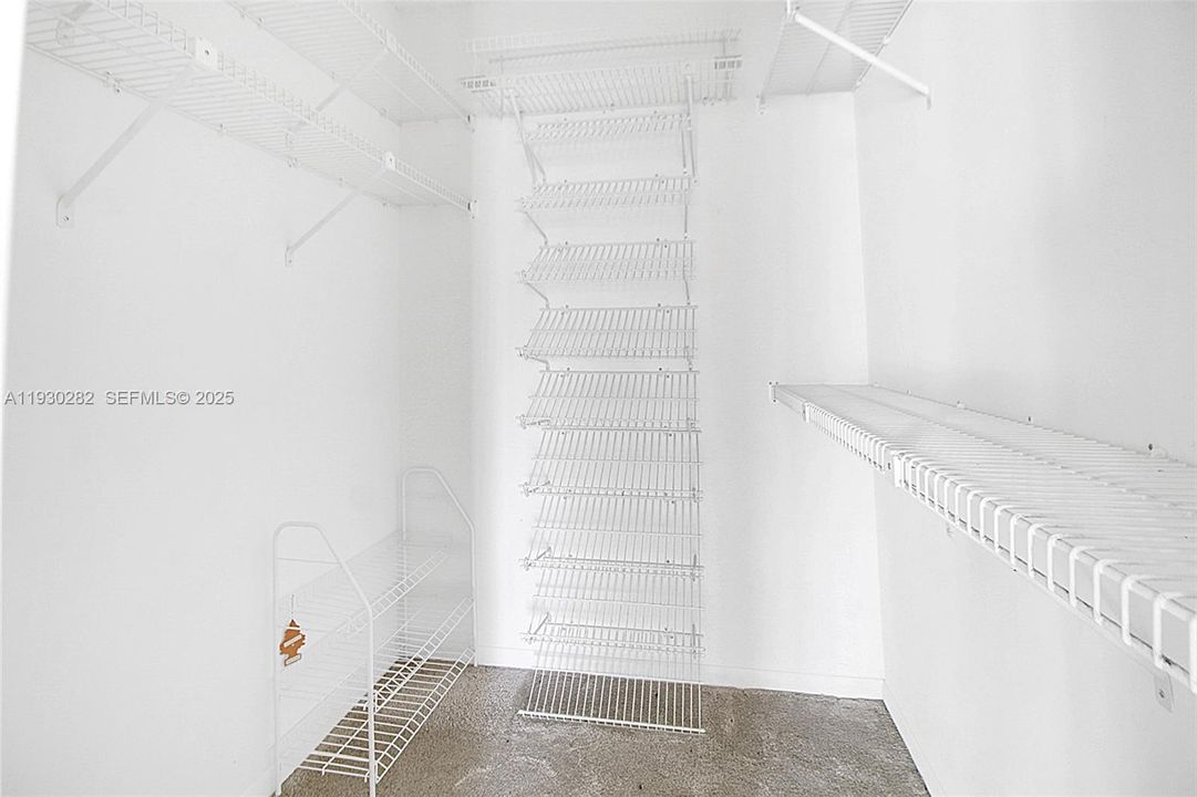 For Sale: $310,000 (3 beds, 2 baths, 1143 Square Feet)