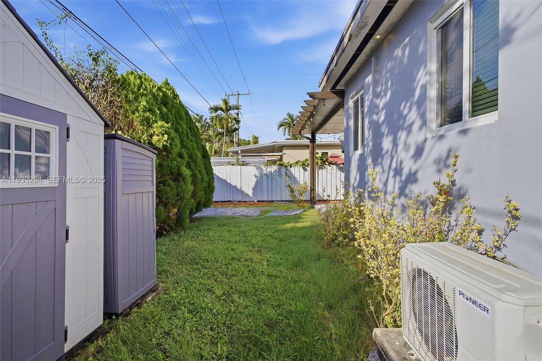 For Rent: $4,000 (4 beds, 3 baths, 1609 Square Feet)