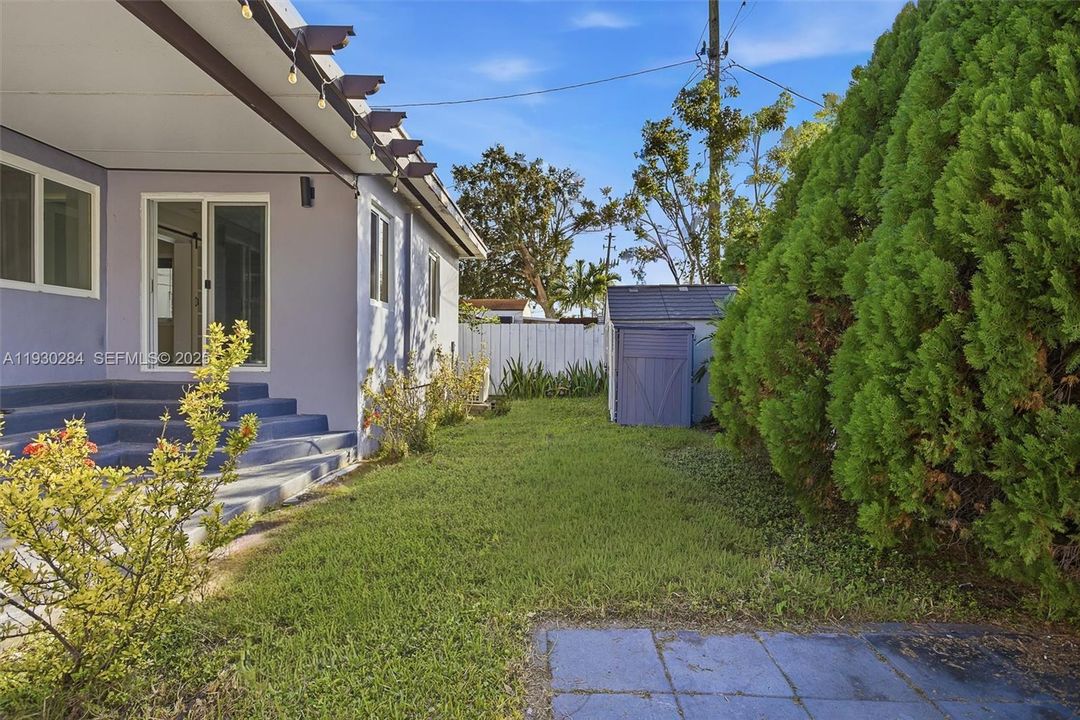 For Rent: $4,000 (4 beds, 3 baths, 1609 Square Feet)