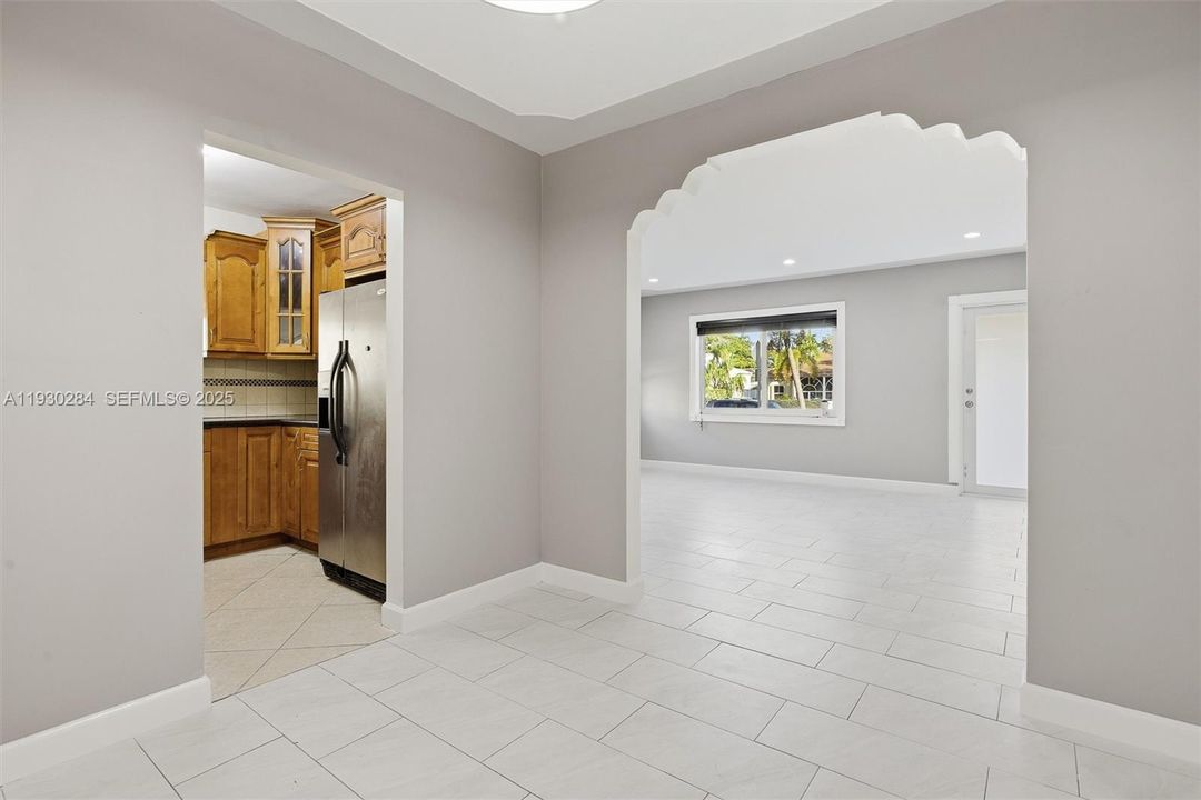 For Rent: $4,000 (4 beds, 3 baths, 1609 Square Feet)