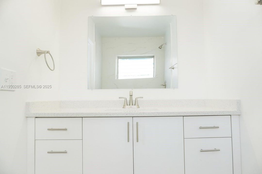 出租: $1,650 (1 贝兹, 1 浴室, 636 平方英尺)