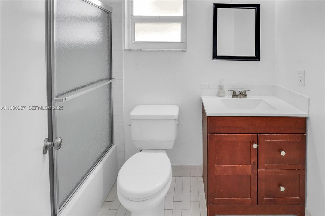 For Sale: $325,000 (2 beds, 2 baths, 1560 Square Feet)