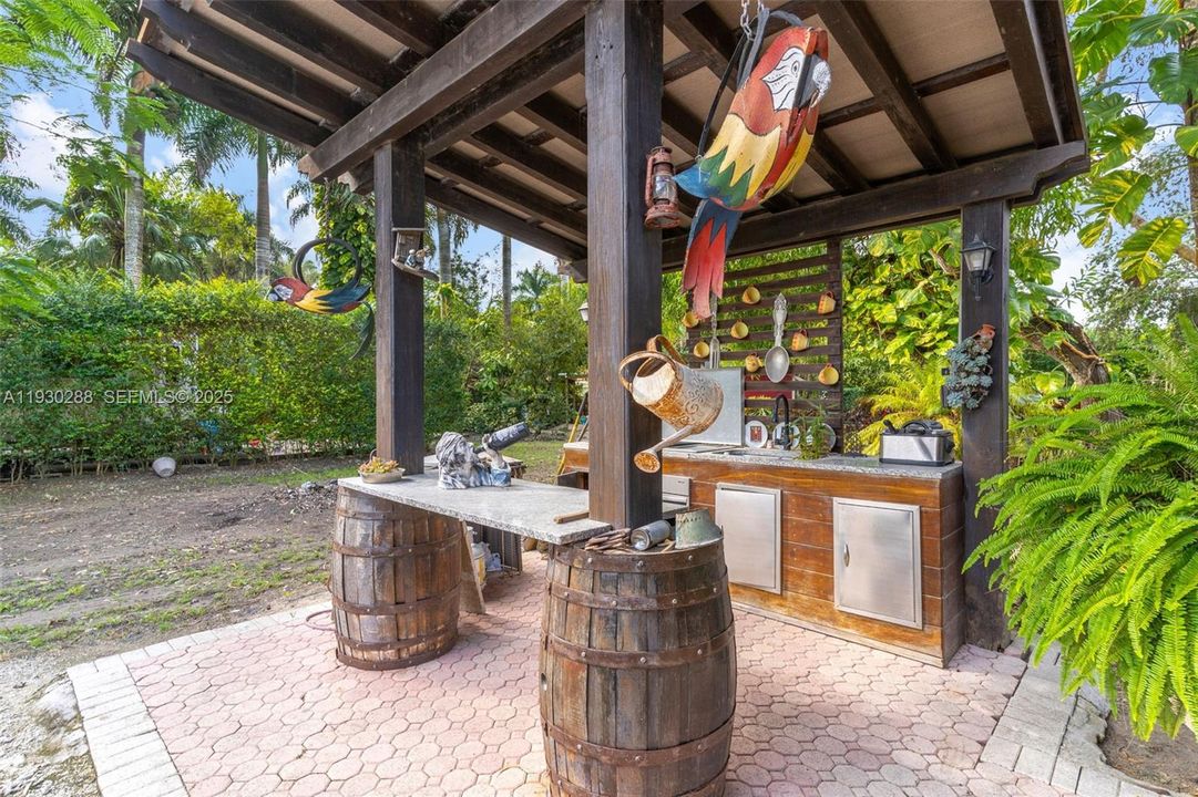 For Sale: $1,180,000 (0 beds, 0 baths, 3335 Square Feet)