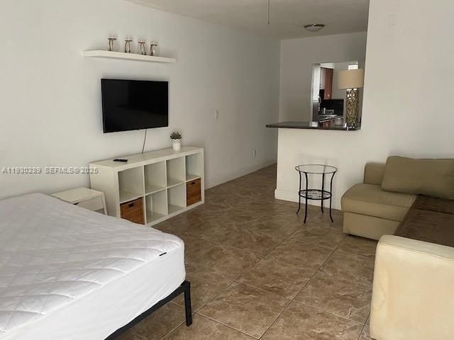 For Rent: $1,650 (0 beds, 1 baths, 442 Square Feet)