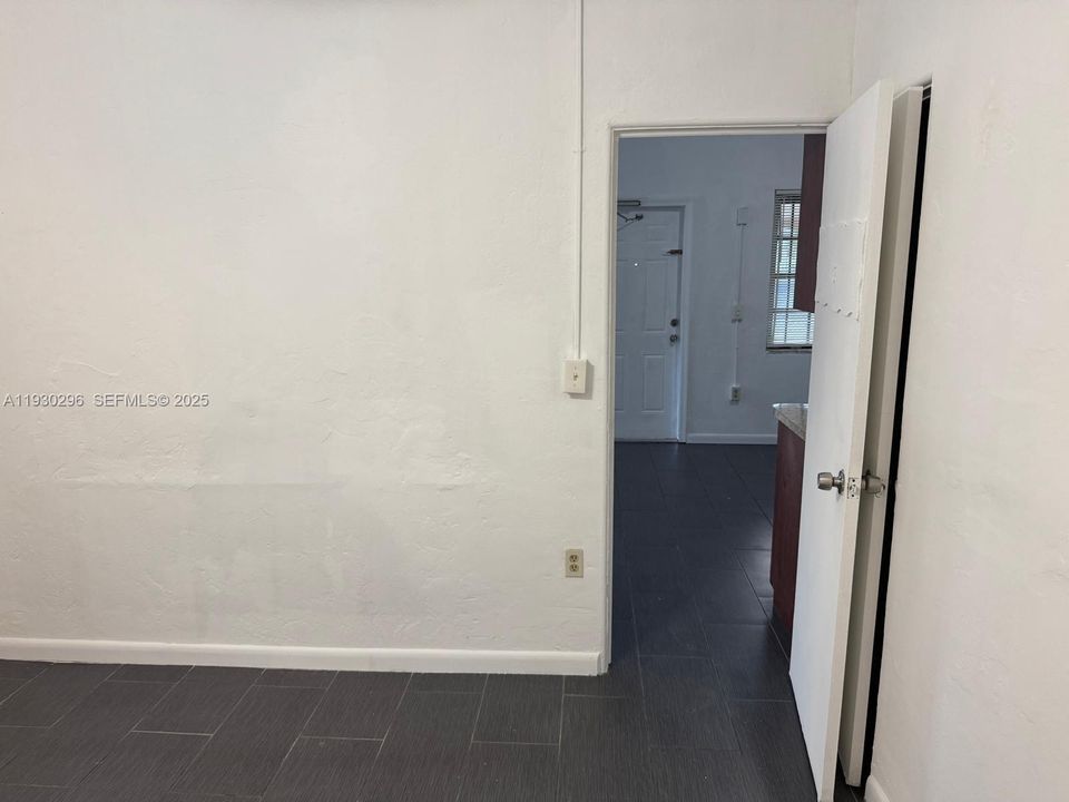 В аренду: $2,100 (1 спален, 1 ванн, 888 Квадратных фут)