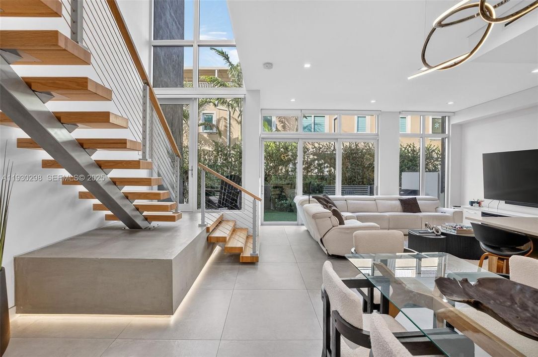 待售: $1,175,000 (3 贝兹, 3 浴室, 1981 平方英尺)