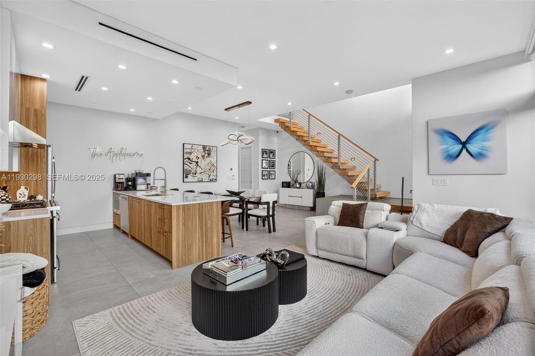 待售: $1,175,000 (3 贝兹, 3 浴室, 1981 平方英尺)