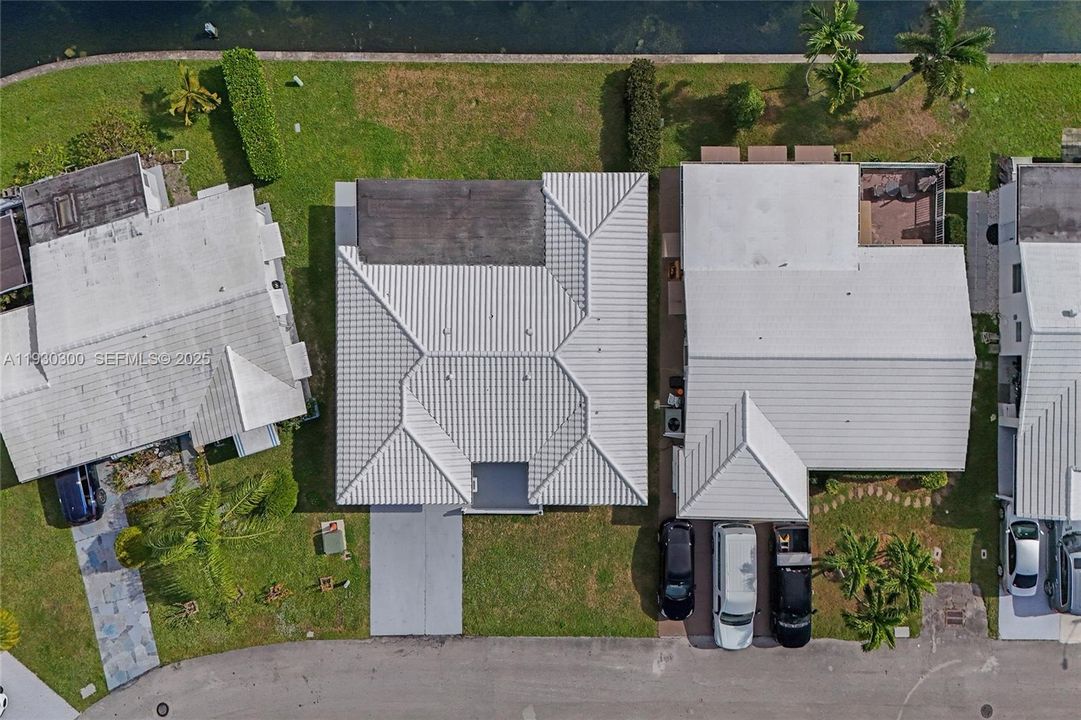 待售: $365,000 (2 贝兹, 2 浴室, 1587 平方英尺)