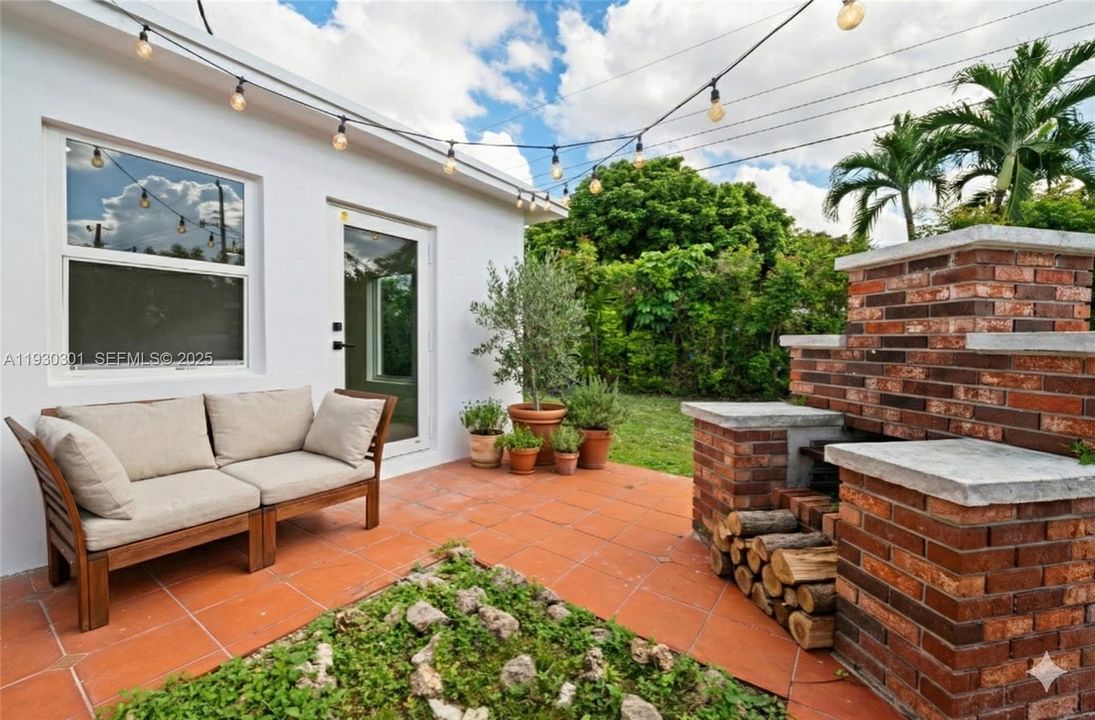 For Sale: $767,000 (3 beds, 2 baths, 1654 Square Feet)