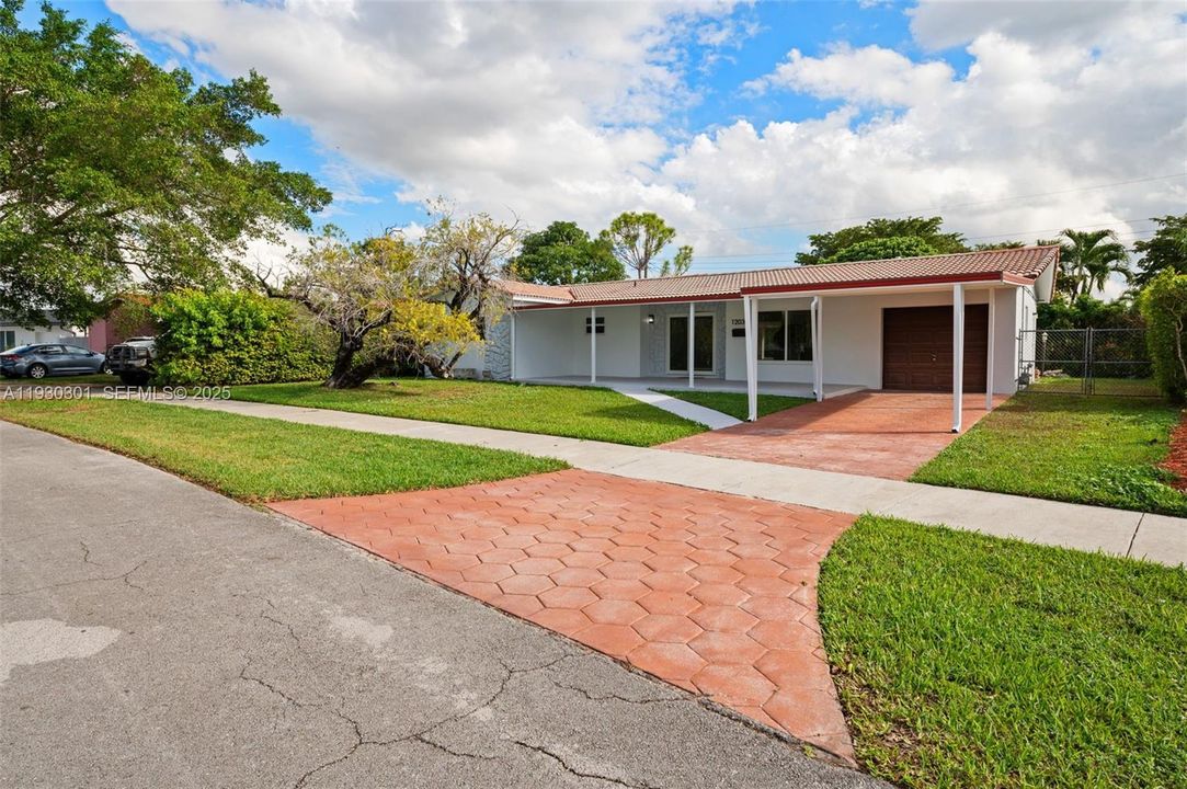 For Sale: $767,000 (3 beds, 2 baths, 1654 Square Feet)