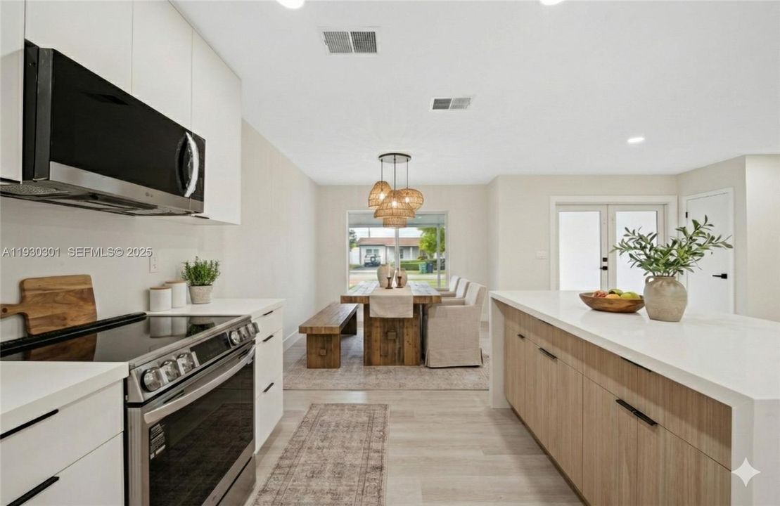 For Sale: $767,000 (3 beds, 2 baths, 1654 Square Feet)