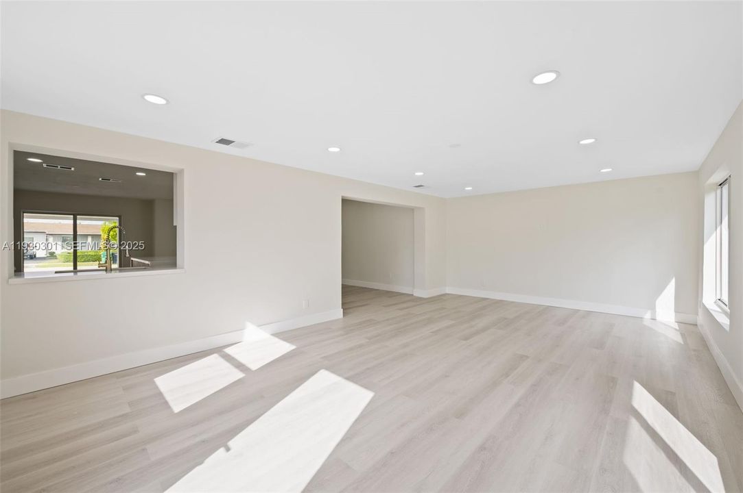 For Sale: $767,000 (3 beds, 2 baths, 1654 Square Feet)