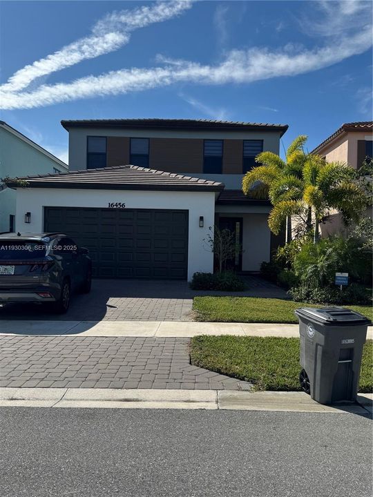 For Rent: $4,200 (3 beds, 2 baths, 2110 Square Feet)