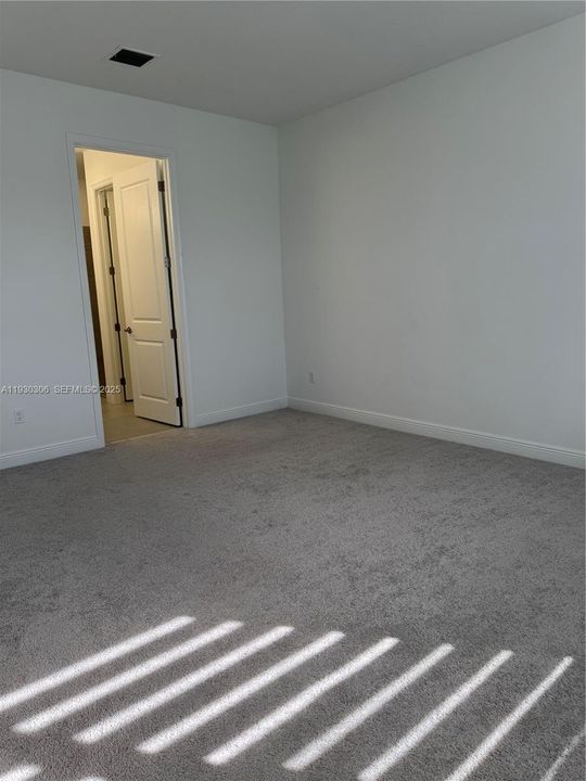 For Rent: $4,200 (3 beds, 2 baths, 2110 Square Feet)