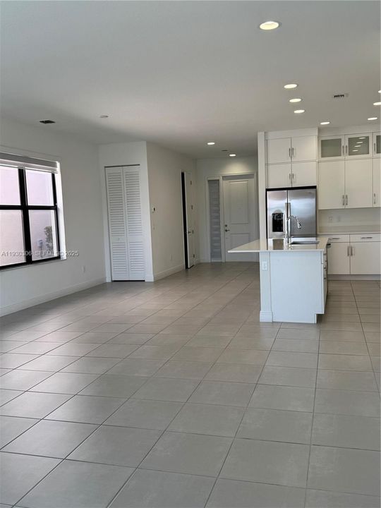 For Rent: $4,200 (3 beds, 2 baths, 2110 Square Feet)