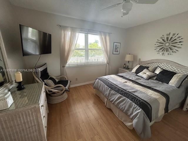 待售: $299,000 (2 贝兹, 2 浴室, 1144 平方英尺)