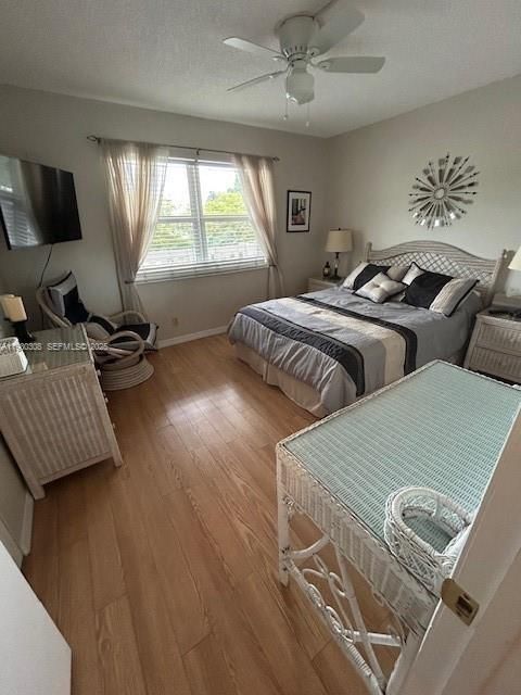 待售: $299,000 (2 贝兹, 2 浴室, 1144 平方英尺)