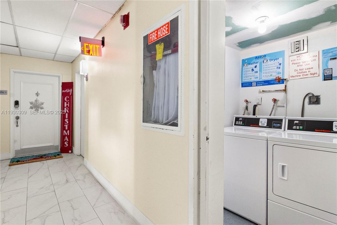 出租: $2,900 (0 贝兹, 0 浴室, 1565 平方英尺)