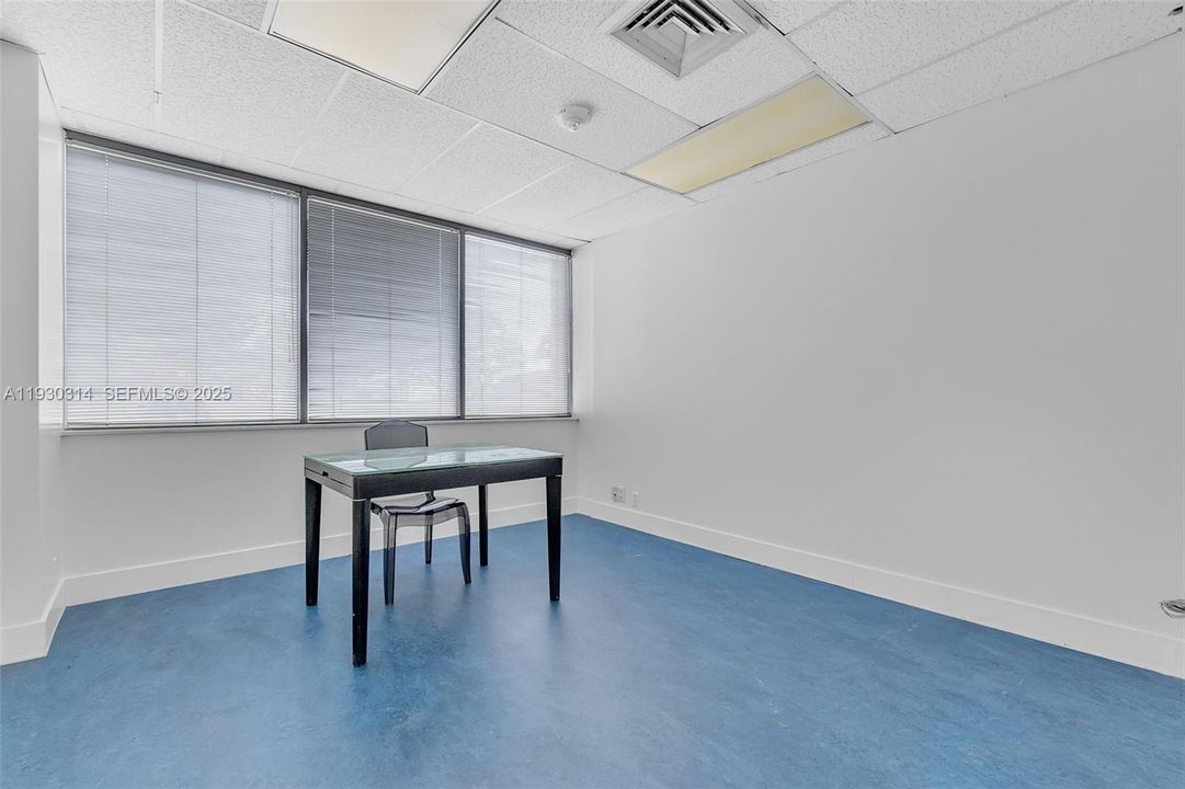 For Rent: $4,000 (0 beds, 0 baths, 0 Square Feet)