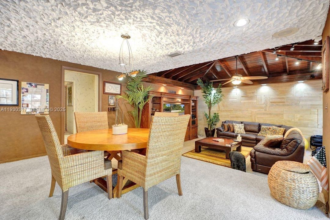 For Sale: $1,500,000 (4 beds, 4 baths, 2997 Square Feet)