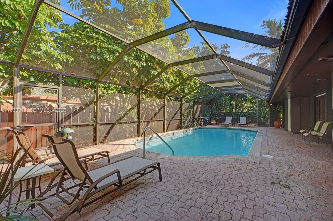 For Sale: $1,500,000 (4 beds, 4 baths, 2997 Square Feet)