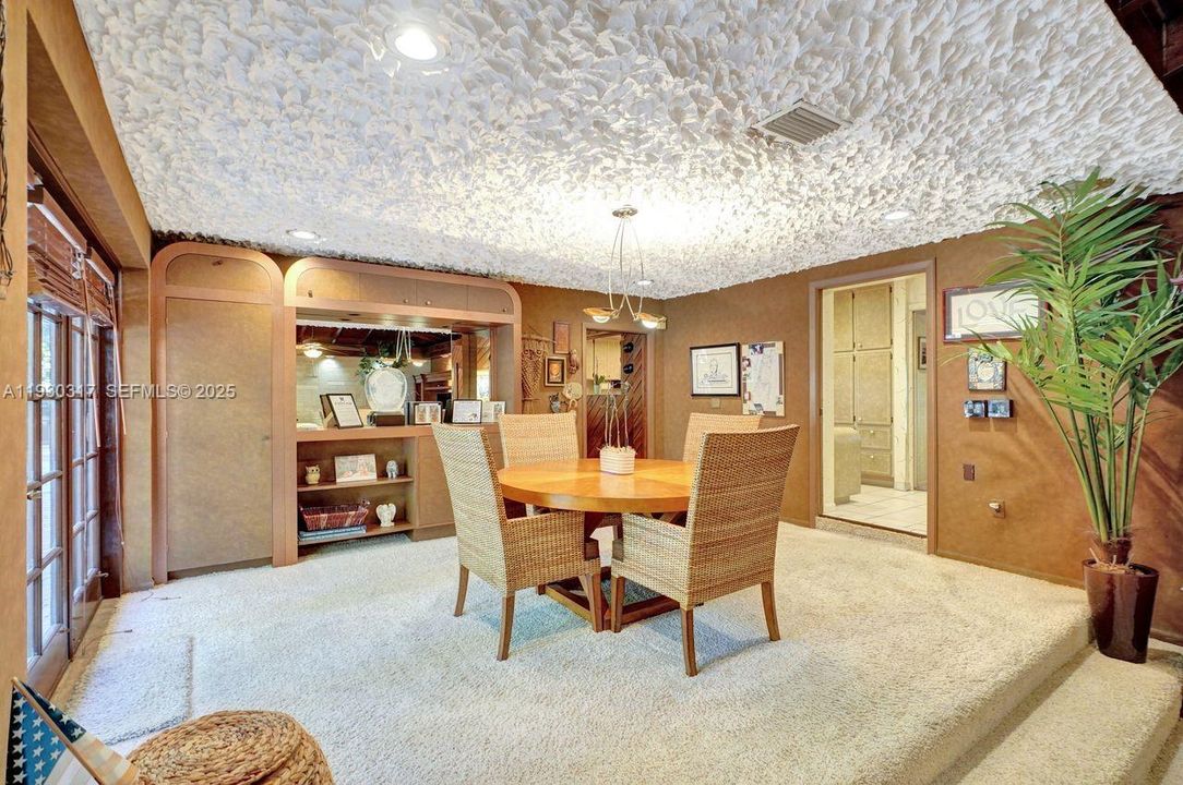 For Sale: $1,500,000 (4 beds, 4 baths, 2997 Square Feet)