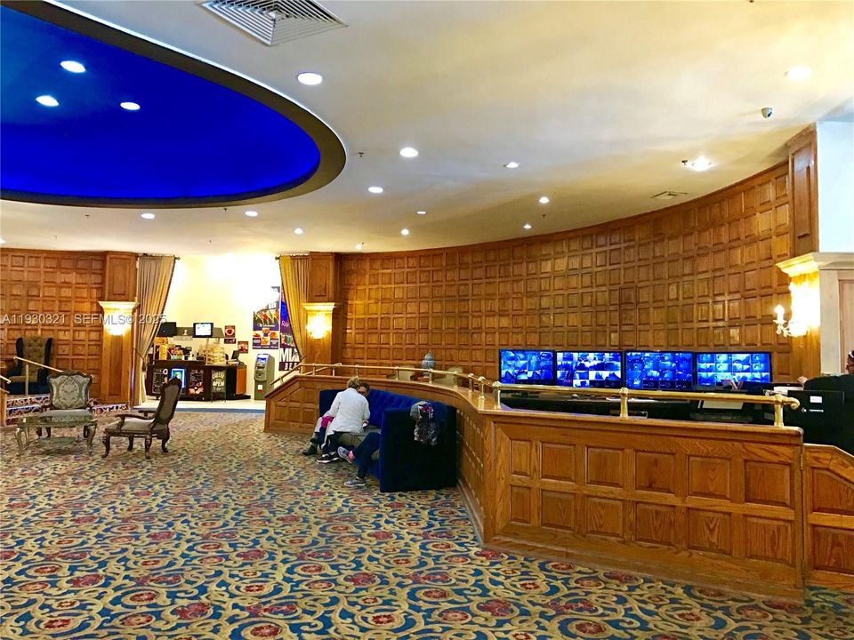 For Sale: $299,000 (0 beds, 1 baths, 390 Square Feet)