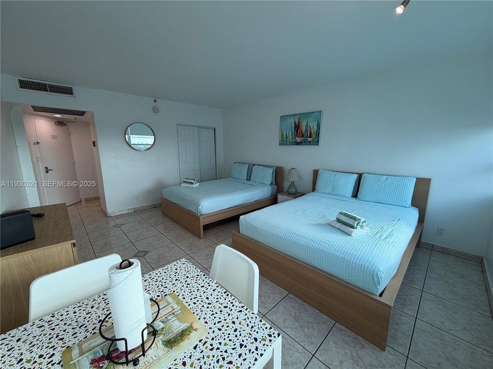 For Sale: $299,000 (0 beds, 1 baths, 390 Square Feet)