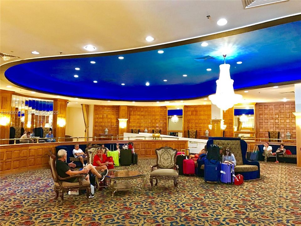 For Sale: $299,000 (0 beds, 1 baths, 390 Square Feet)