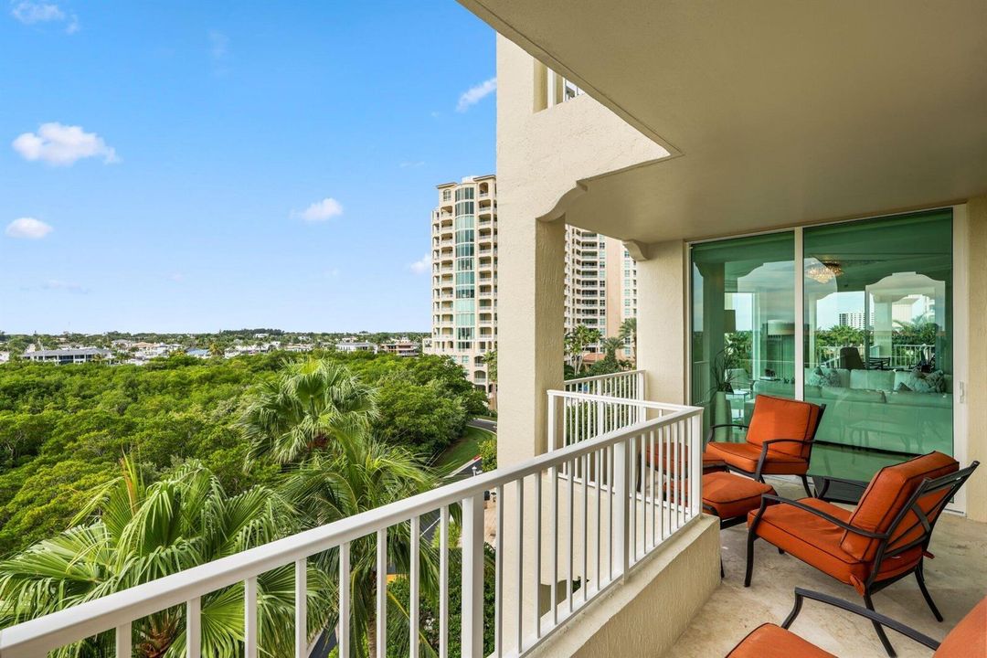 balcony 2