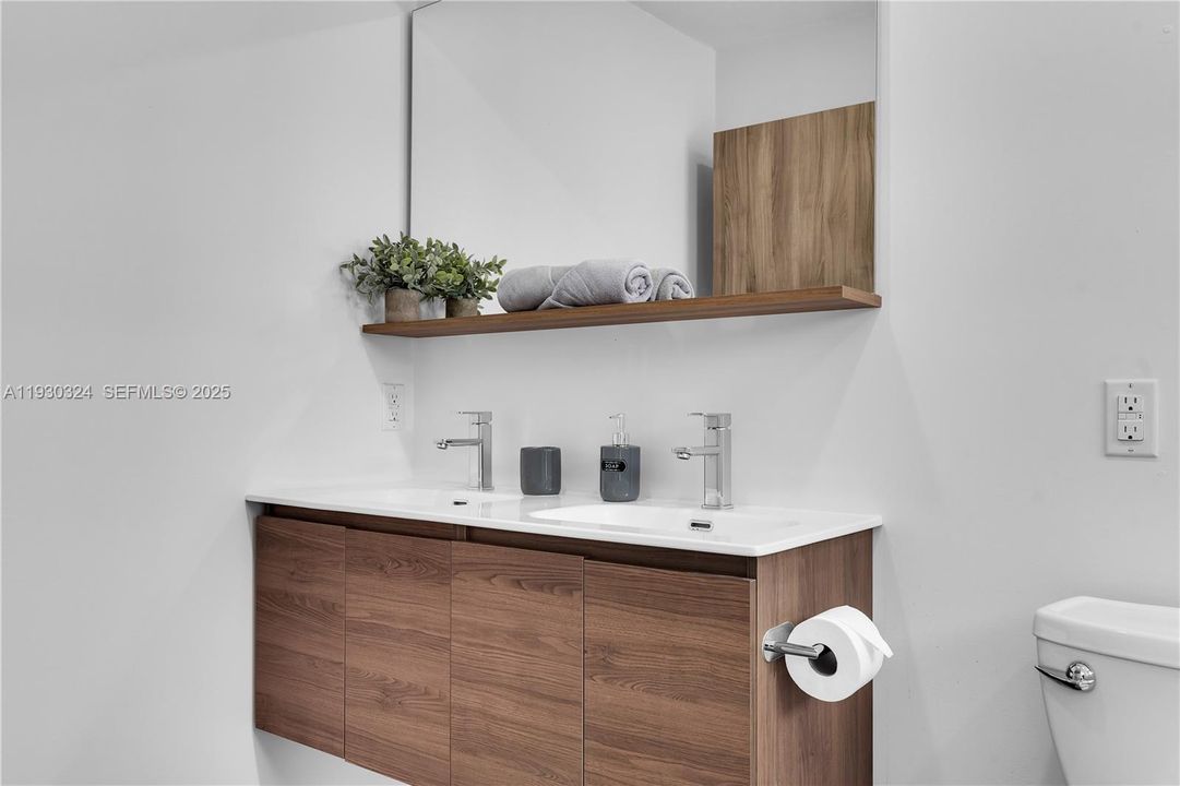 For Rent: $4,500 (3 beds, 3 baths, 1762 Square Feet)