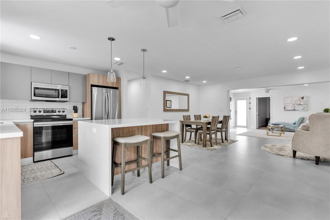 For Rent: $4,500 (3 beds, 3 baths, 1762 Square Feet)