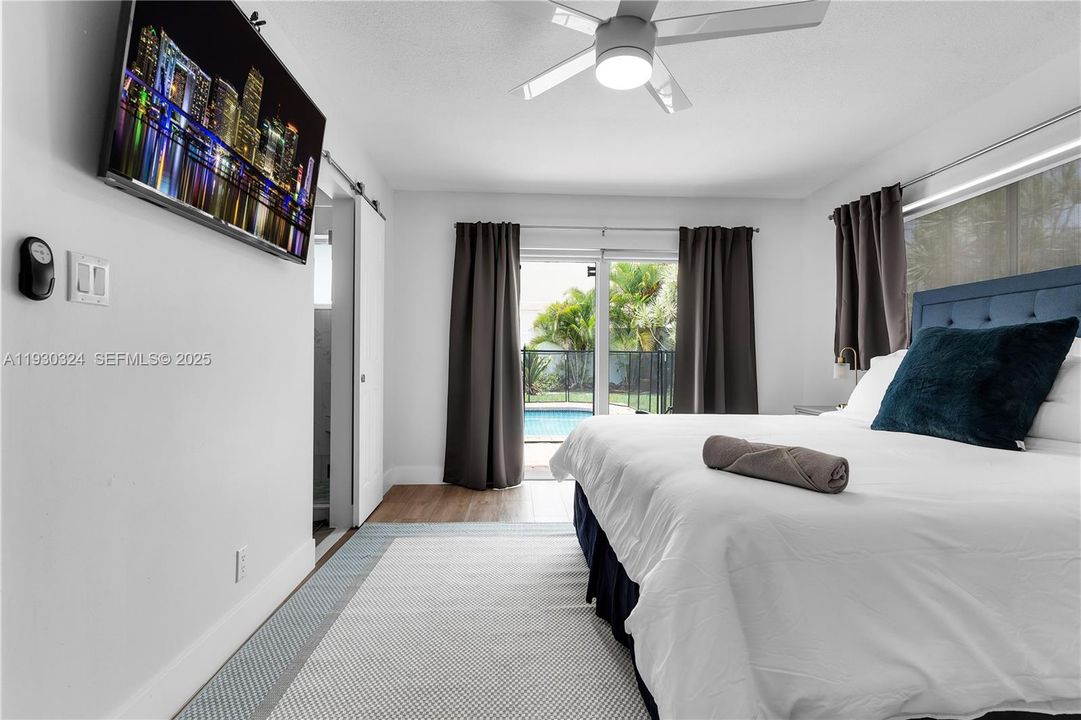 For Rent: $4,500 (3 beds, 3 baths, 1762 Square Feet)