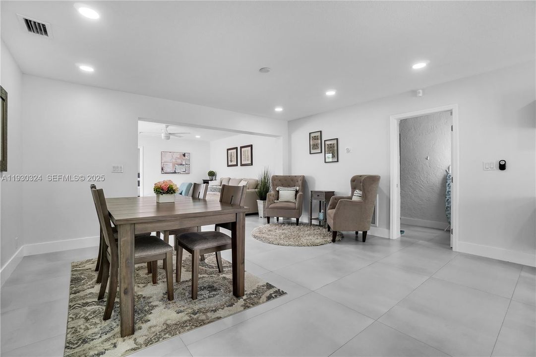 For Rent: $4,500 (3 beds, 3 baths, 1762 Square Feet)